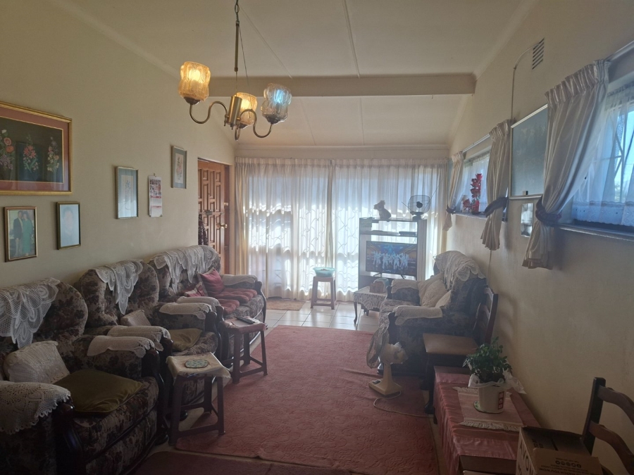 3 Bedroom Property for Sale in Levallia Western Cape